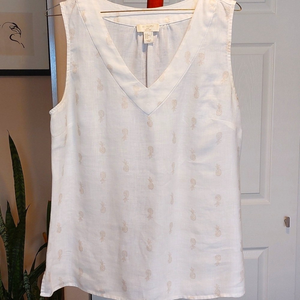 St. Tropez West White Linen Top With Fun Pineapple Print